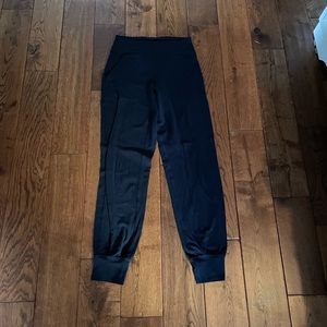 Lululemon align joggers size 4